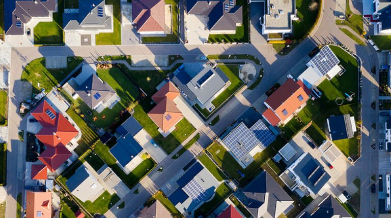 Caro bollette: con il solare un risparmio notevole. Parola di SMA