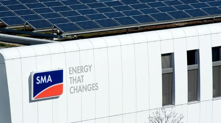 SMA Solar Technology AG ha registrato nel 2017 un nuovo record di vendite, con un risultato che si è collocato quasi al massimo delle previsioni stimate. Per il 2018, il Consiglio di Amministrazione prevede un aumento del fatturato.